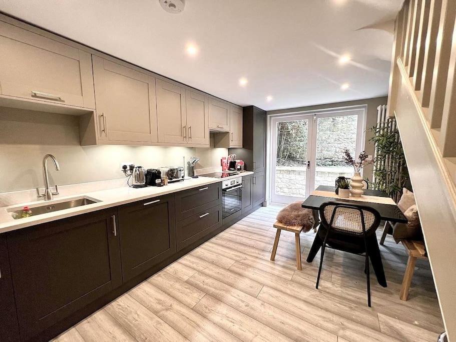 Fabulous Large Apartment In Great Location Bath Zewnętrze zdjęcie