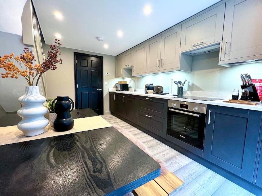Fabulous Large Apartment In Great Location Bath Zewnętrze zdjęcie